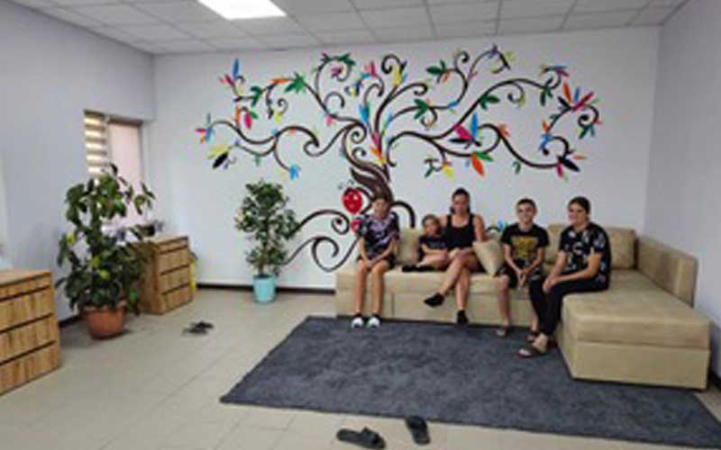 LIFE AT 100% REHABILITATION HOUSE – MOVE IN TIME!